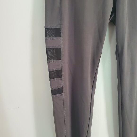 Yuna Fashion Pocket Sheer Slits Gray Workout Athleisure Leggings L/XL - Picture 3 of 8